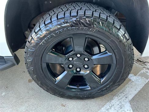 Used 2018 Chevrolet Tahoe LT AWD/4WD image 22