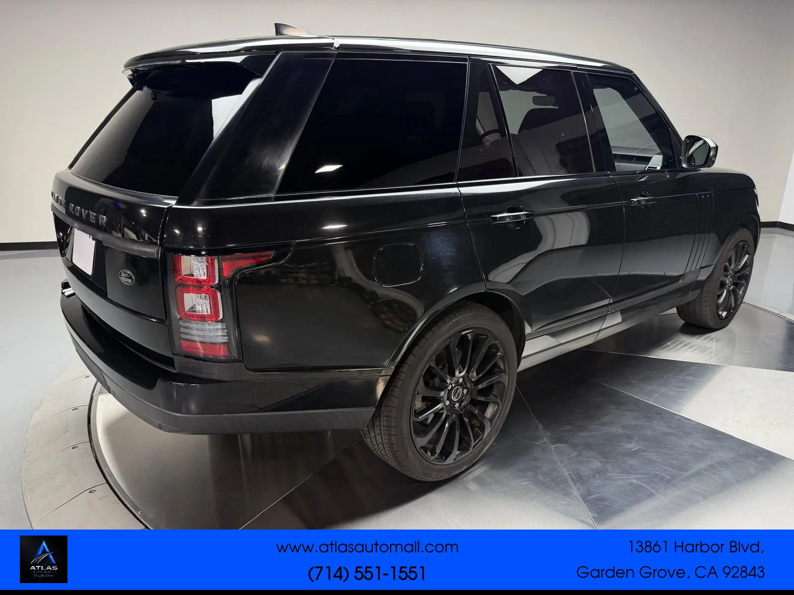 Used 2017 Land Rover Range Rover AWD/4WD image 2