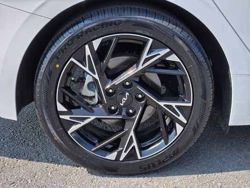 Used 2025 Kia K5 GT-Line w/ GT-Line Premium Package FWD image 17