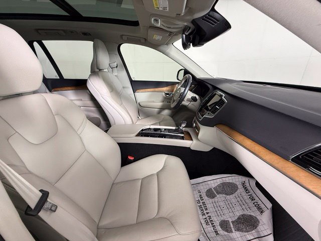Used 2022 Volvo XC90 T6 Momentum w/ Advanced Package AWD/4WD image 36
