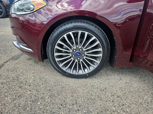Used 2018 Ford Fusion SE w/ Fusion SE Technology Package FWD image 27