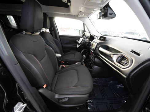 Used 2016 Jeep Renegade 75th Anniversary image 26