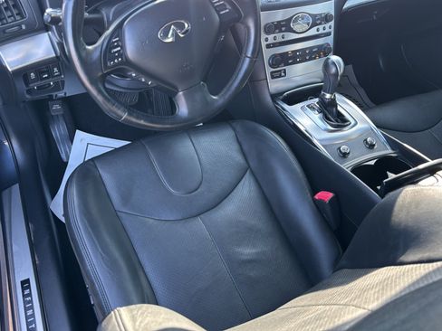 Used 2015 INFINITI Q60 Journey w/ Premium Package RWD image 21