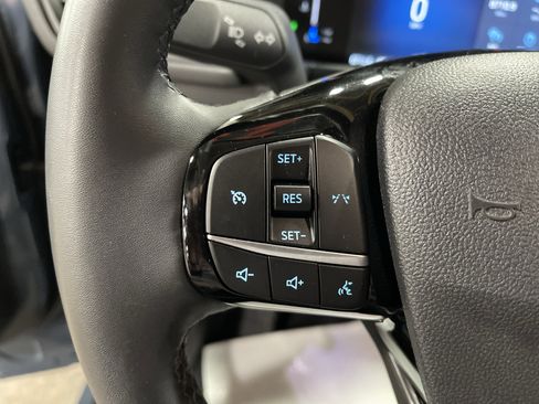 Used 2023 Ford Escape Active image 17