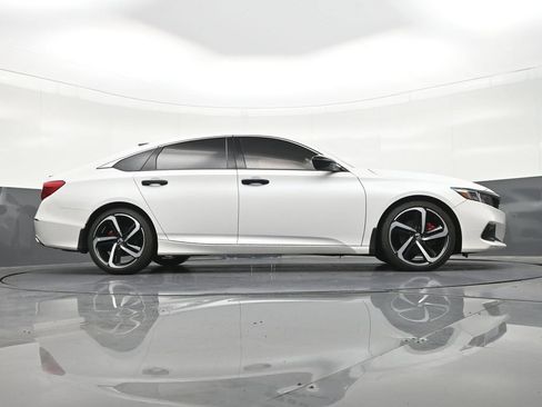 Used 2022 Honda Accord Sport image 27