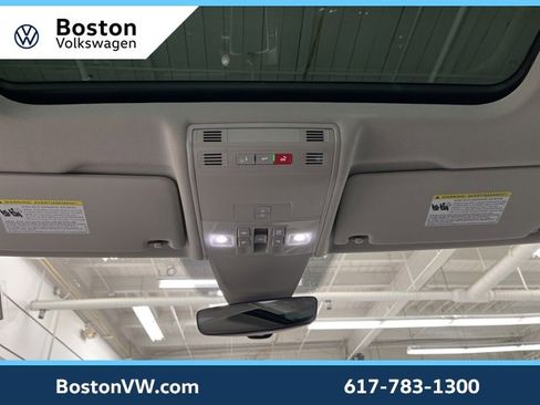 Certified 2023 Volkswagen Tiguan SE image 23