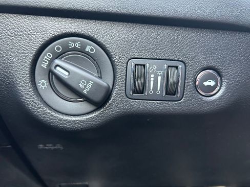 Used 2023 Dodge Charger R/T w/ Plus Group image 19