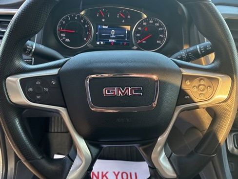 Used 2023 GMC Acadia SLE w/ Driver Convenience Package image 13