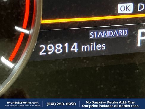 Used 2023 Nissan Rogue SV w/ SV Premium B Package FWD image 18