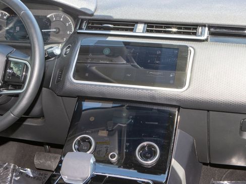 Used 2021 Land Rover Range Rover Velar S image 22