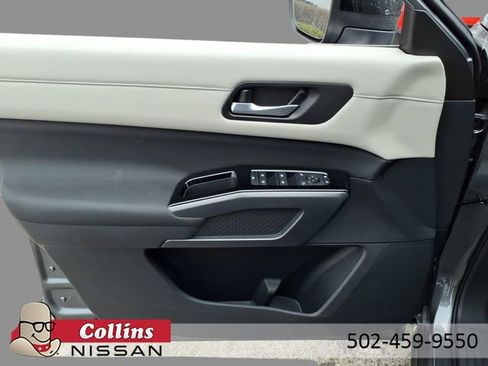 New 2026 Nissan Pathfinder SL image 16