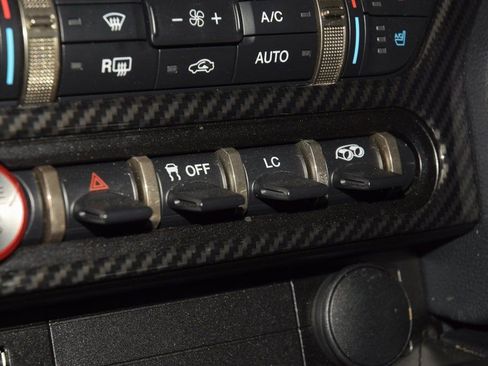 Used 2020 Ford Mustang Shelby GT350 w/ Technology Package image 32