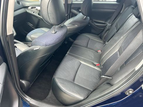 Used 2009 Pontiac Vibe GT image 12