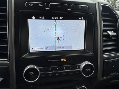 Used 2018 Ford Expedition XLT w/ Equipment Group 202A image 22