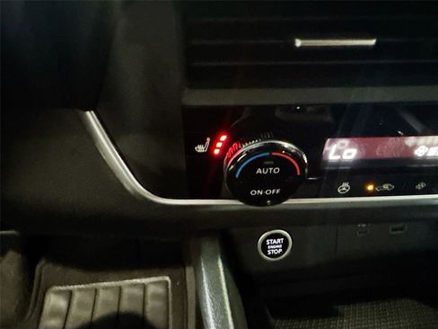 Used 2023 Nissan Rogue SV w/ SV Premium B Package FWD image 11