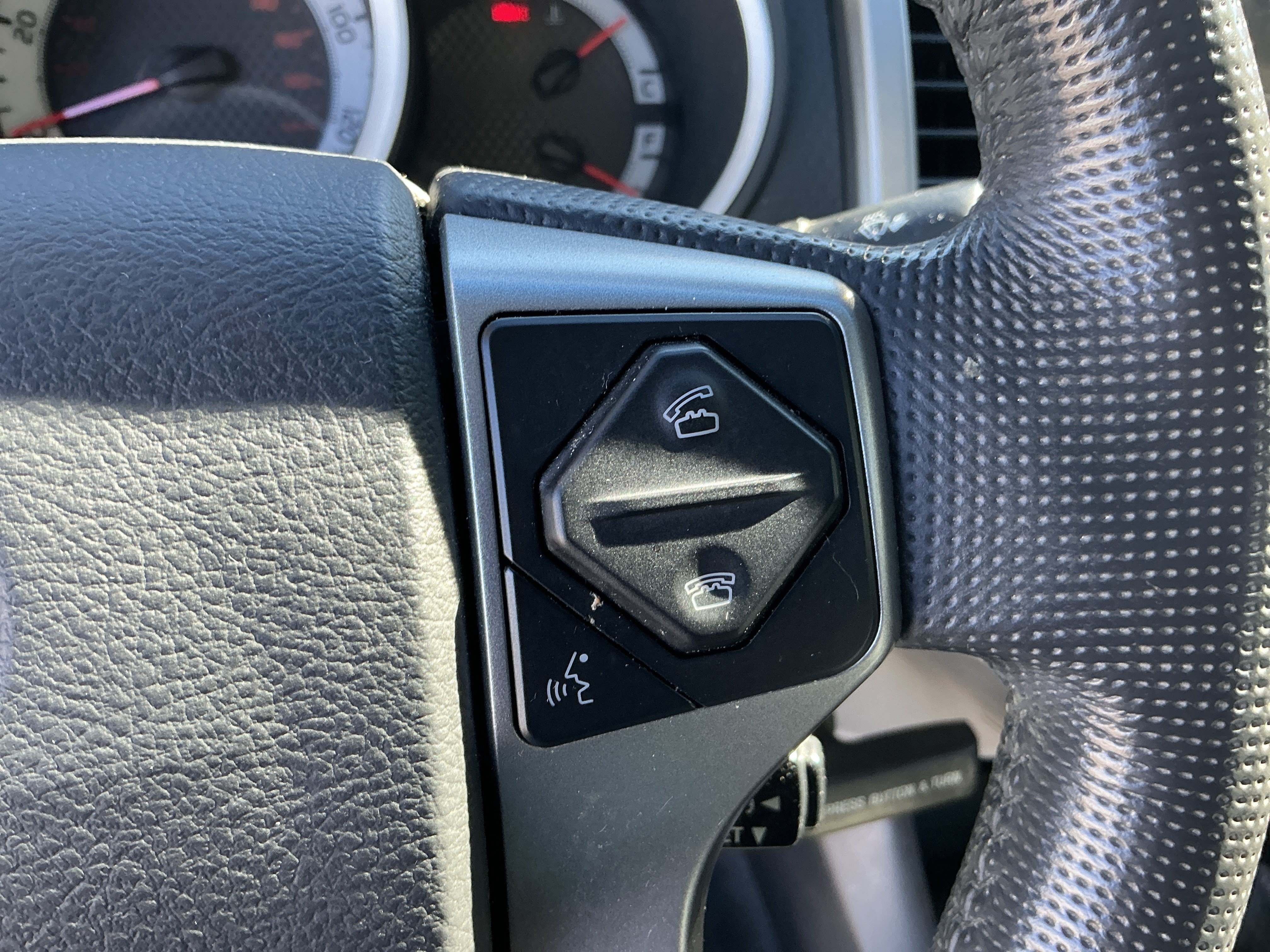 Used 2015 Toyota Tacoma 4x4 Double Cab image 18