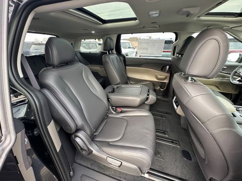New 2026 Kia Carnival SX image 20