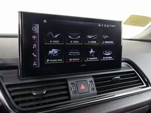 Used 2023 Audi Q5 2.0T Premium Plus w/ Premium Plus Package image 6