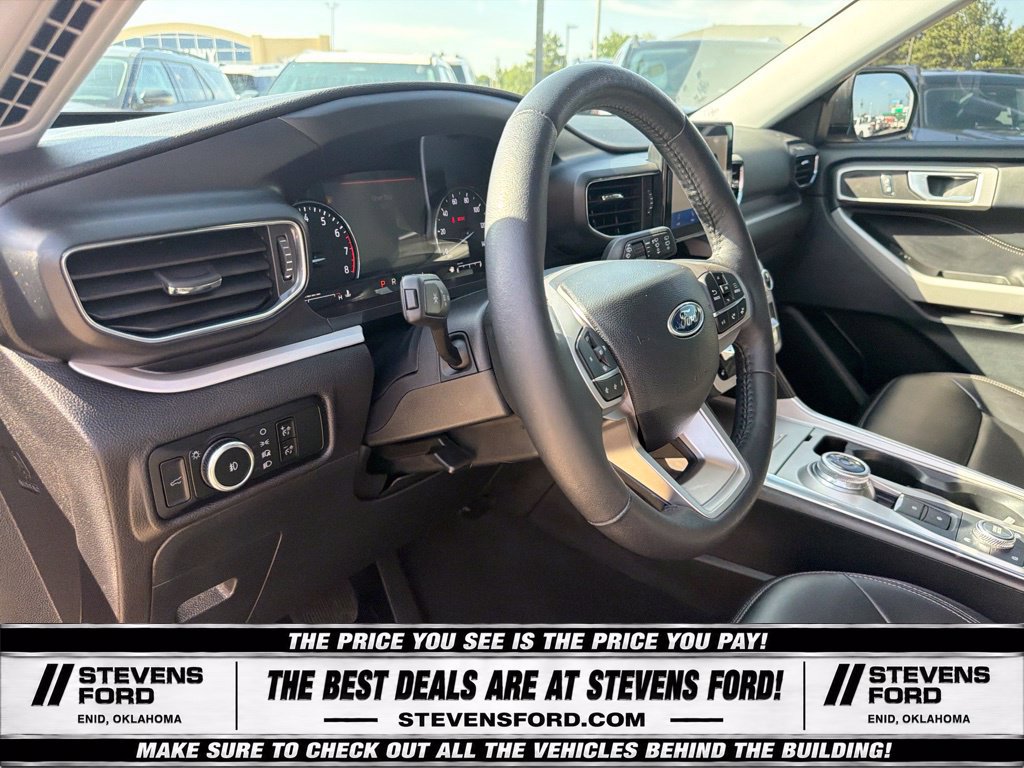 Used 2024 Ford Explorer XLT w/ Equipment Group 202A AWD/4WD image 21