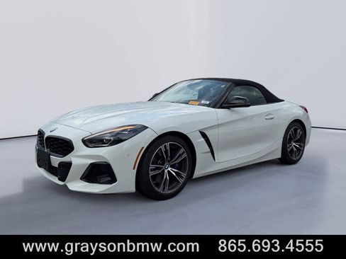 Used 2026 BMW Z4 M40i RWD image 7