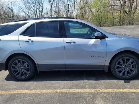 Used 2023 Chevrolet Equinox RS image 7