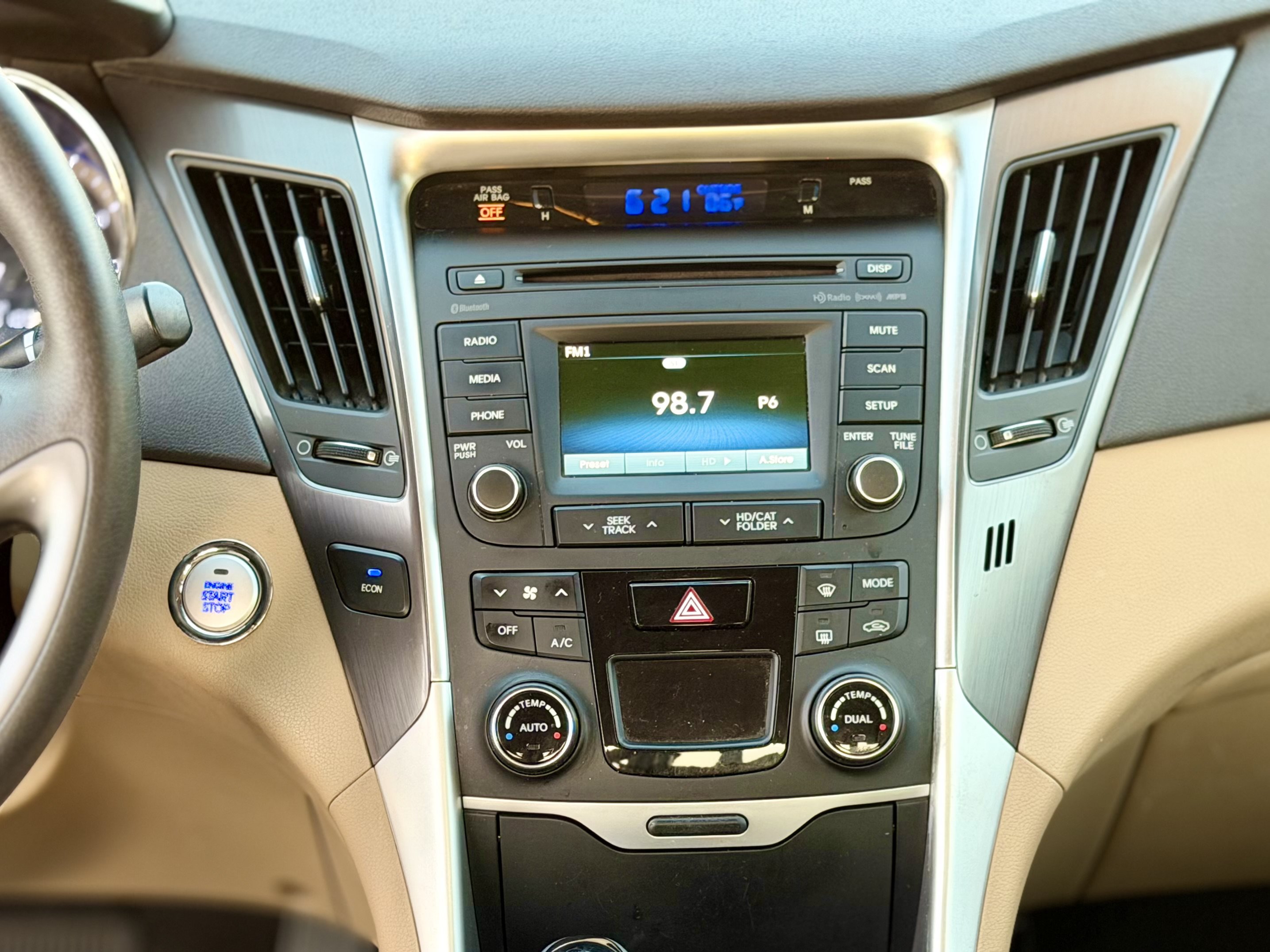 Used 2015 Hyundai Sonata Hybrid FWD image 21