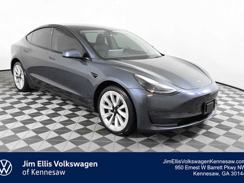 Used 2023 Tesla Model 3 Standard Range RWD image 1