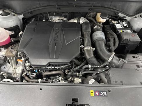 Used 2023 Kia Sorento X-Line EX image 38