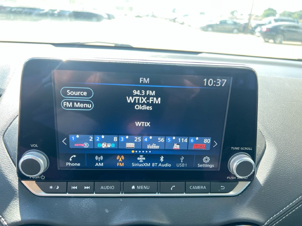 Used 2024 Nissan Sentra SV FWD image 12