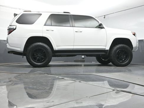 Used 2020 Toyota 4Runner SR5 image 36