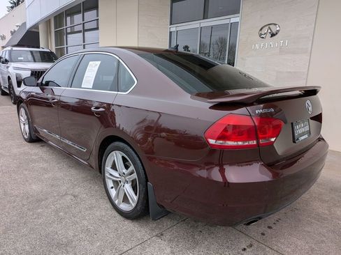 Used 2014 Volkswagen Passat 1.8T SE image 4