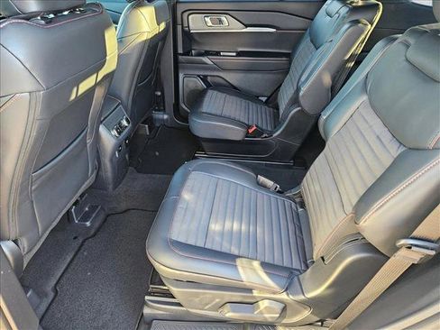 New 2026 Ford Explorer ST-Line w/ ST-Line Street Pack image 16