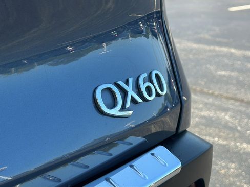 Certified 2022 INFINITI QX60 Sensory w/ Cargo Package image 9