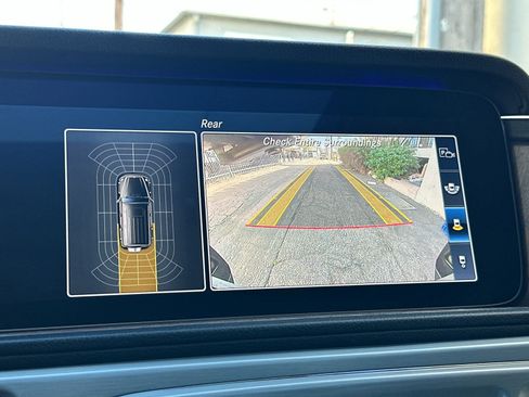 Used 2021 Mercedes-Benz G 550 image 21