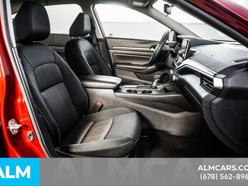 Used 2025 Nissan Altima 2.5 SV image 19