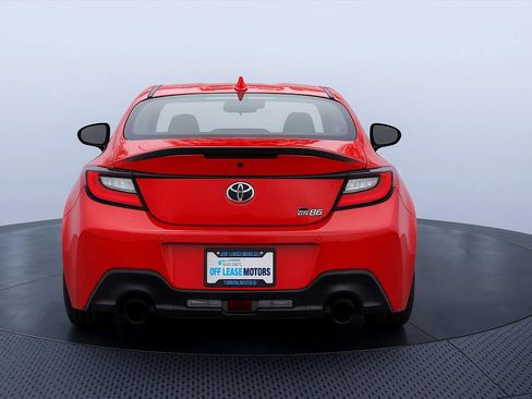 Used 2024 Toyota GR86 Premium RWD image 4