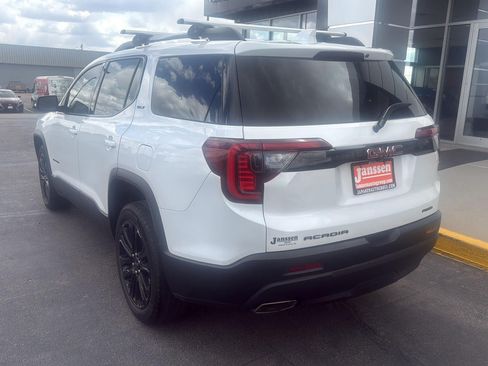 Used 2023 GMC Acadia SLT w/ Elevation Edition AWD/4WD image 2