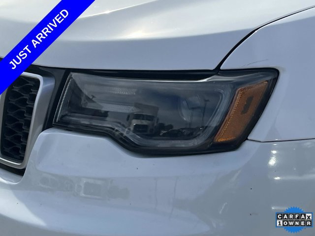 Used 2018 Jeep Grand Cherokee Limited AWD/4WD image 9