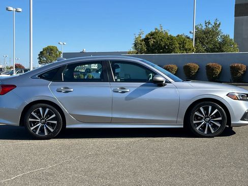 Used 2024 Honda Civic EX image 6