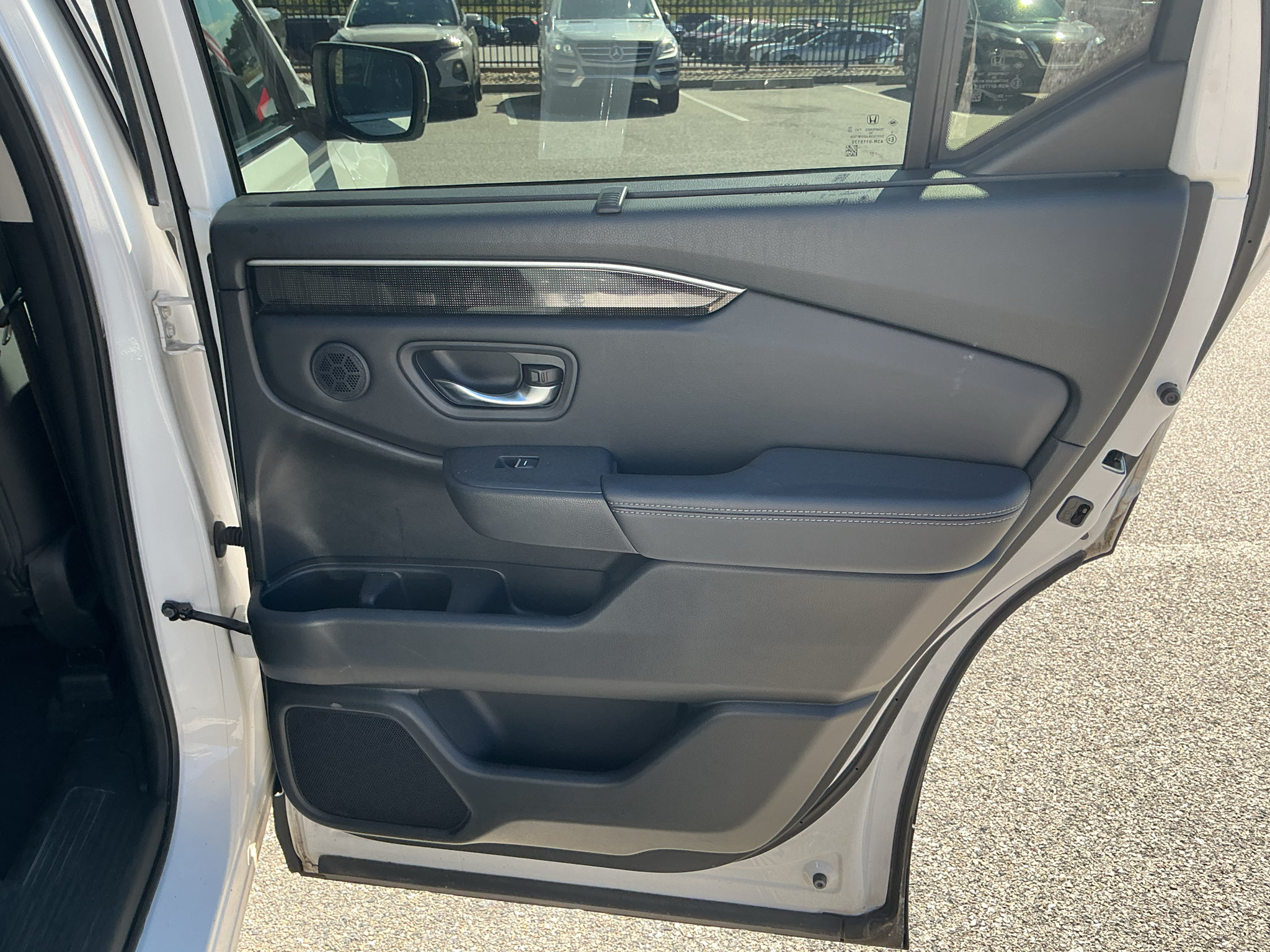 Used 2023 Honda Pilot Elite image 24