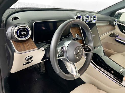 Certified 2023 Mercedes-Benz GLC 300 4MATIC image 10