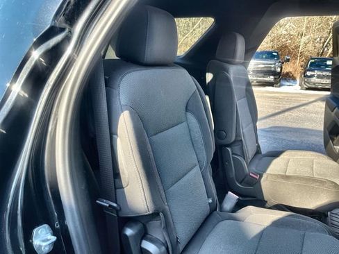 Used 2023 Chevrolet Traverse LT w/ LPO, Floor Liner Package image 30