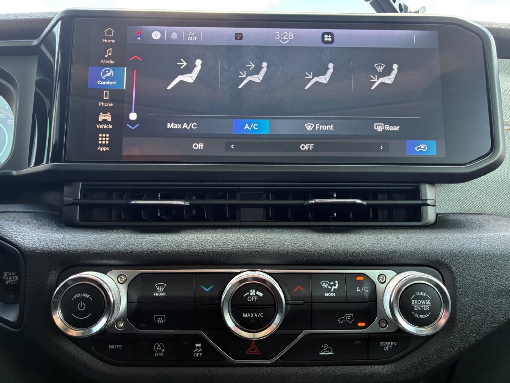 Used 2024 Jeep Wrangler Sport AWD/4WD image 4
