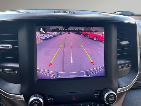 Used 2019 RAM 1500 Laramie AWD/4WD image 15