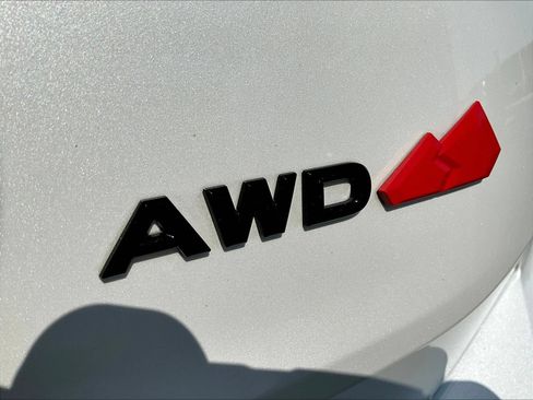 Certified 2026 Nissan Rogue SV AWD/4WD image 27