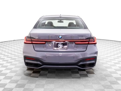Certified 2022 BMW 750i xDrive w/ Executive Package image 4