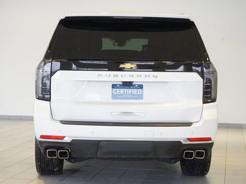 Certified 2025 Chevrolet Suburban High Country image 6