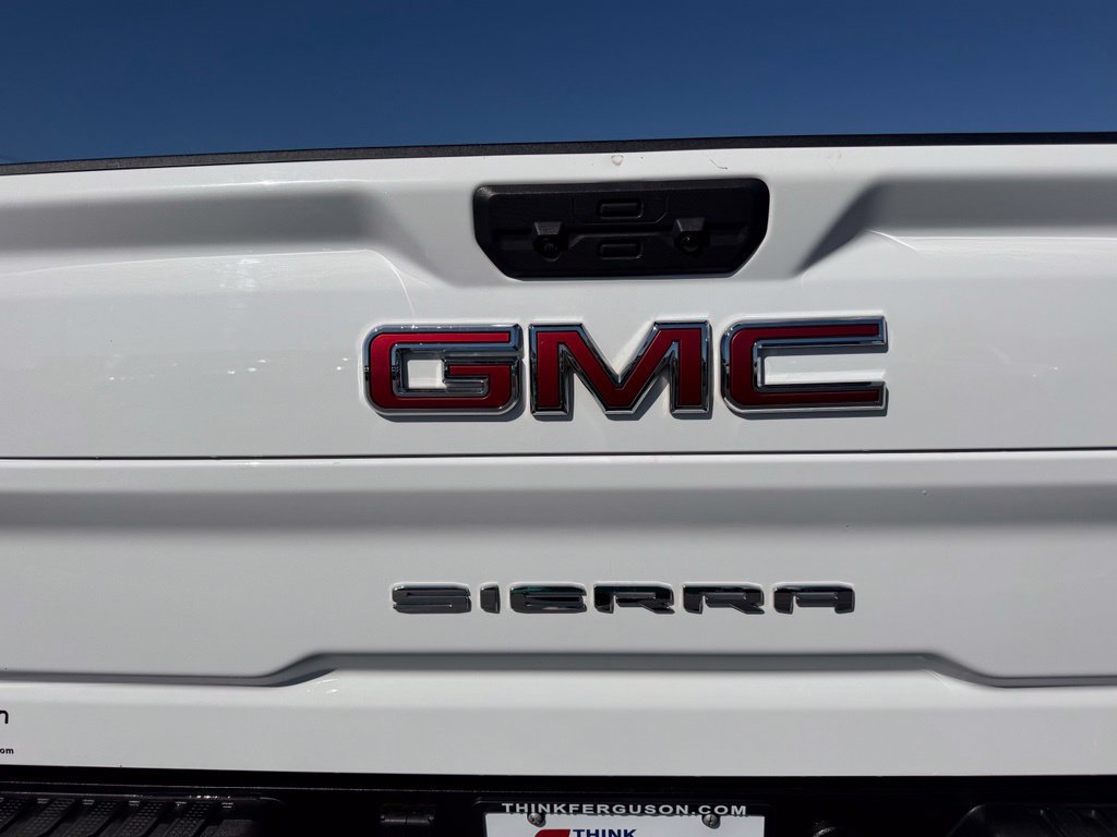 Used 2024 GMC Sierra 2500 AT4 w/ AT4 Premium Plus Package AWD/4WD image 18