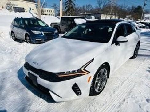 Used 2022 Kia K5 EX w/ EX Premium Package image 1