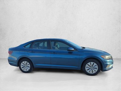 Used 2020 Volkswagen Jetta S w/ Driver Assistance Package FWD image 4